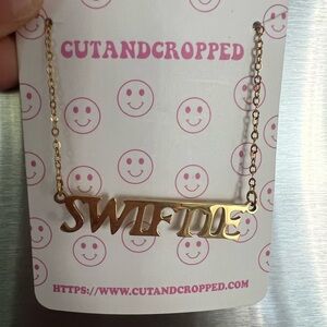 Cutandcropped Gold 'SWIFTIE’' Script Name Necklace